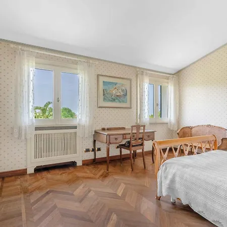 别墅 By Mmega Polistena