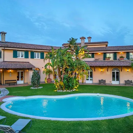 Villa By Mmega *